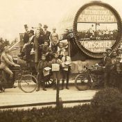 Kenteken: A 1965; Internationale Sportfeesten Winschoten, 1920, foto: F. Bos
