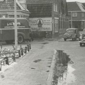 Kenteken: A 49229; Bedford, foto uit archief Kantongerecht Winschoten (154-8_26)