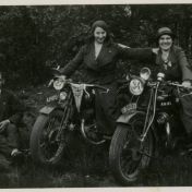 Kenteken: A 12883; Ariël, links mogelijk  Johann Wilhelm Engelbarts, ca. 1930, foto: S. Abels