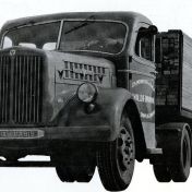 Kenteken: A 14149; Foto uit de folder "Bouwt met hout van Meihuizen"