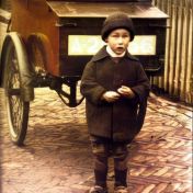 Kenteken: A 20356; Jan Pruim voor de motorbakfiets van Bernardus Postema, 1943, door R. Hespe de Klerk ingekleurde versie, foto H. Zant