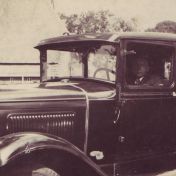 Kenteken: A 10721; Ford, foto: <a href='https://twierstr.home.xs4all.nl/' target='_blank'>http://twierstr.home.xs4all.nl/</a>