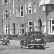 Kenteken: A 39790; Vauxhall Wyvern, Groningen, Noorderbinnensingel, 1953, foto: uitsnede 2248-3923.jpg; Fotograaf: Fotobedrijf Piet Boonstra