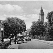 Kenteken: A 11760; Wageningen, Garage Van Der Kolk, ca. 1926, foto: <a href='https://www.facebook.com/groups/1646509108912619' target='_blank'>Facebook Foto's van Oude Garage en Benzine-stations</a>