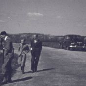 Kenteken: A 39639; Nash Ambassador, foto: still uit de film "Diversen Mulder 2" coll. GrA (2209-AV21906)
