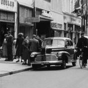 Kenteken: A 31418; Chevrolet, Groningen, Herestraat, 1955, foto: uitsnede 1785-1205.jpg