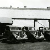 Kenteken: A 25177; Ford Kipwagens 1935, foto: archief Gemeentereiniging (1475-903)