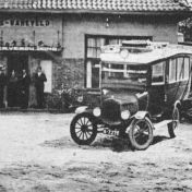 Kenteken: A 7275; Ford, uitsnede foto J. Wind