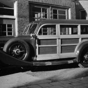 Kenteken: A 38801; De omgebouwde Mercedes Benz 550 Nürburg, foto: J. P. Luchtenberg