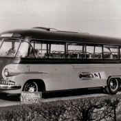 Kenteken: A 37684; Morris, bron: <a href='http://www.openbaarvervoerinboskoop.nl' target='_blank'>www.openbaarvervoerinboskoop.nl</a>; Fotograaf: J. Huizinga
