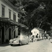 Kenteken: A 37260; Kaiser, Grensovergang Italië/Zwitserland,  foto in bezit van J.P.A. Wortelboer