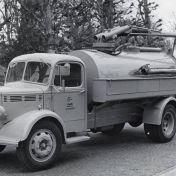 Kenteken: A 1389; Bedford kolkenzuiger, 1949, foto: Collectie Gemeente Eemsmond