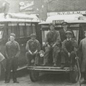 Kenteken: A 6696; Ford, garage Appingedam, 1929. Foto: J. Harmsen