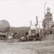 Kenteken: A 40700; Hanomag, begin jaren '50, foto: archief Grontmij, via H. van Dijk