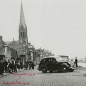 Kenteken: A 29887; Austin Ten, aanrijding met bestelauto A-33593, foto: archief Kantongerecht Winschoten (154-8-152)
