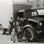Kenteken: A 16503; Bedford, R. P. Bouwman, foto: archief W. Mollema