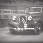 Kenteken: A 16956; Citroën TA, foto: Still uit GAVA-film AV13476