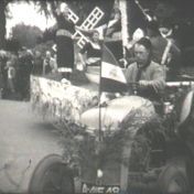 Kenteken: A 41548; Ford Dearborn, foto: Still uit GAVA-film AV0002
