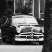 Kenteken: A 48423; Ford, uitsnede foto Streekhistorisch Centrum Stadskanaal