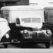 Kenteken: A 37711; Chevrolet, uitsnede foto Streekhistorisch Centrum Stadskanaal
