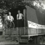 Kenteken: A 34775; Bedford, foto: collectie Veenkoloniaal Museum (vm 8.5 Po Je 39)