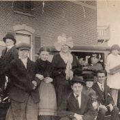 Kenteken: A 4251; Thomas Rutgers in de auto, ca. 1927 foto: J. A. Leenes