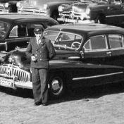 Kenteken: A 22617; Buick, uitsnede foto J. H. Blaauw