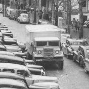 Kenteken: A 19470; Chevrolet C60L Groningen, Vismarkt ca. 1950, foto: uitsnede 1785-2680.jpg