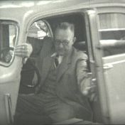 Kenteken: A 34011; Citroën Traction Avant, ca. 1952, foto: Still uit GAVA-film AV2635