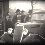 Kenteken: A 16163; Ford, foto: Still uit GAVA-film AV13476