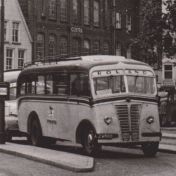 Kenteken: A 29680; Diamond T, uitsnede foto H. Zeeman