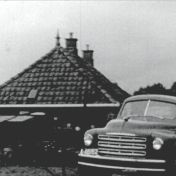 Kenteken: A 46162; Studebaker, ca. 1955, foto: still uit AV5012, collectie Groninger Archieven