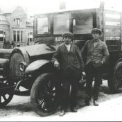 Kenteken: A 6109; Presto, foto: collectie Veenkoloniaal Museum (Bo 38)