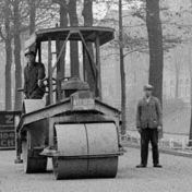 Kenteken: A 17936; uitsnede foto Fotopersbureau Het Zuiden (0033235)