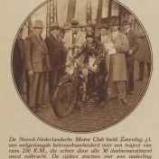 Kenteken: A 3952; foto: "Het Noorden in Woord en Beeld" 12-10-1928