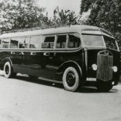 Kenteken: A 28595; Kromhout bus, foto: archief GADO