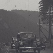 Kenteken: A 6125; Dodge tijdens de Harz-ralley, 30-04-1939, foto: still uit Harz-film, 1939, coll. GrA (2209-AV21967)