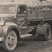Kenteken: A 17049; Dodge, foto: Still uit GAVA-film AV7708, ca. 1950