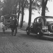 Kenteken: A 23477; Chevrolet, Groningen, Paterswoldseweg, 1937 (1785-1862); Fotograaf: Stadsontwikkeling en volkshuisvesting
