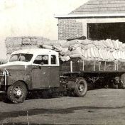 Kenteken: A 37643; Studebaker met Henschel motor, foto: R. Heersema