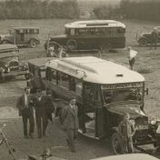 Kenteken: A 5830; foto: <a href='http://www.oudterapel.nl) (uitsnede' target='_blank'>Website Oud Ter Apel</a>