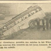 Kenteken: A 30163; Diamond T, Leeuwarder Courant, 02-01-1947