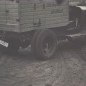 Kenteken: A 25154; foto: Still uit GAVA-film AV7697