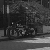Kenteken: A 32763; DKW, uitsnede foto: archief W. Mollema
