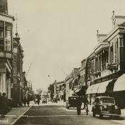 Kenteken: A 28848; Opel, Kerkstraat Veendam, foto: collectie Veenkoloniaal Museum ( Ve Ke 38)