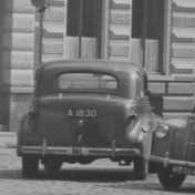 Kenteken: A 1830; Chevrolet, Groningen, Hoge der A, 1954. foto: uitsnede 1785-1330.jpg