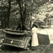 Kenteken: A 1811; Horch, 1937, foto uit fotoalbum familie de Sitter (695-45)
