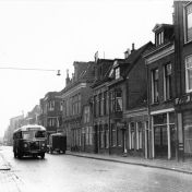 Kenteken: A 49405; Groningen, Kleine Kruisstraat, 1952 (1785-28839); Fotograaf: Fotobedrijf Piet Boonstra