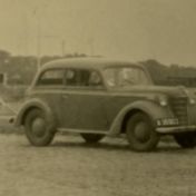 Kenteken: A 36903; Opel, uitsnede foto archief Gemeentereiniging (1475)