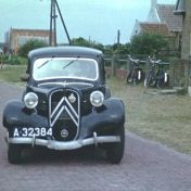 Kenteken: A 32384; Citroën TA foto: Still uit GAVA-film AV0724